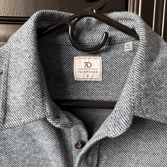 7 Diamonds Dark Blue Casual Button Down Shirt - Picture 2 of 2